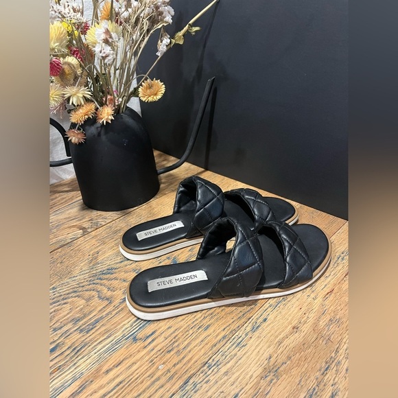 STEVE MADDEN – Black Quilted Slide Sandals – Size 8 - Picture 6 of 8
